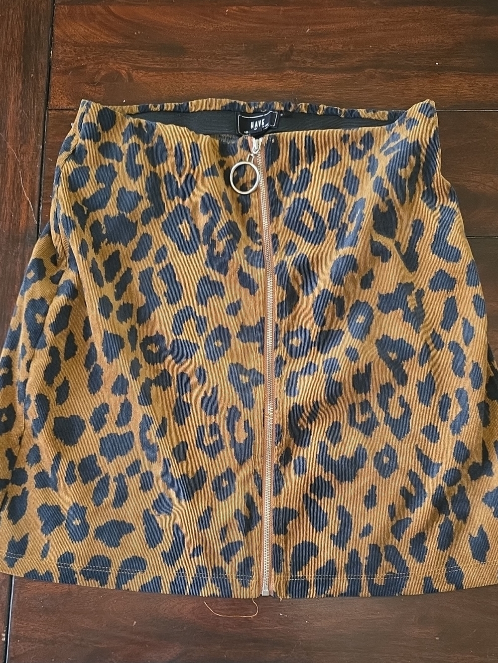 Have Leopard-Print Zip Mini Skirt in Brown and Black Size Small